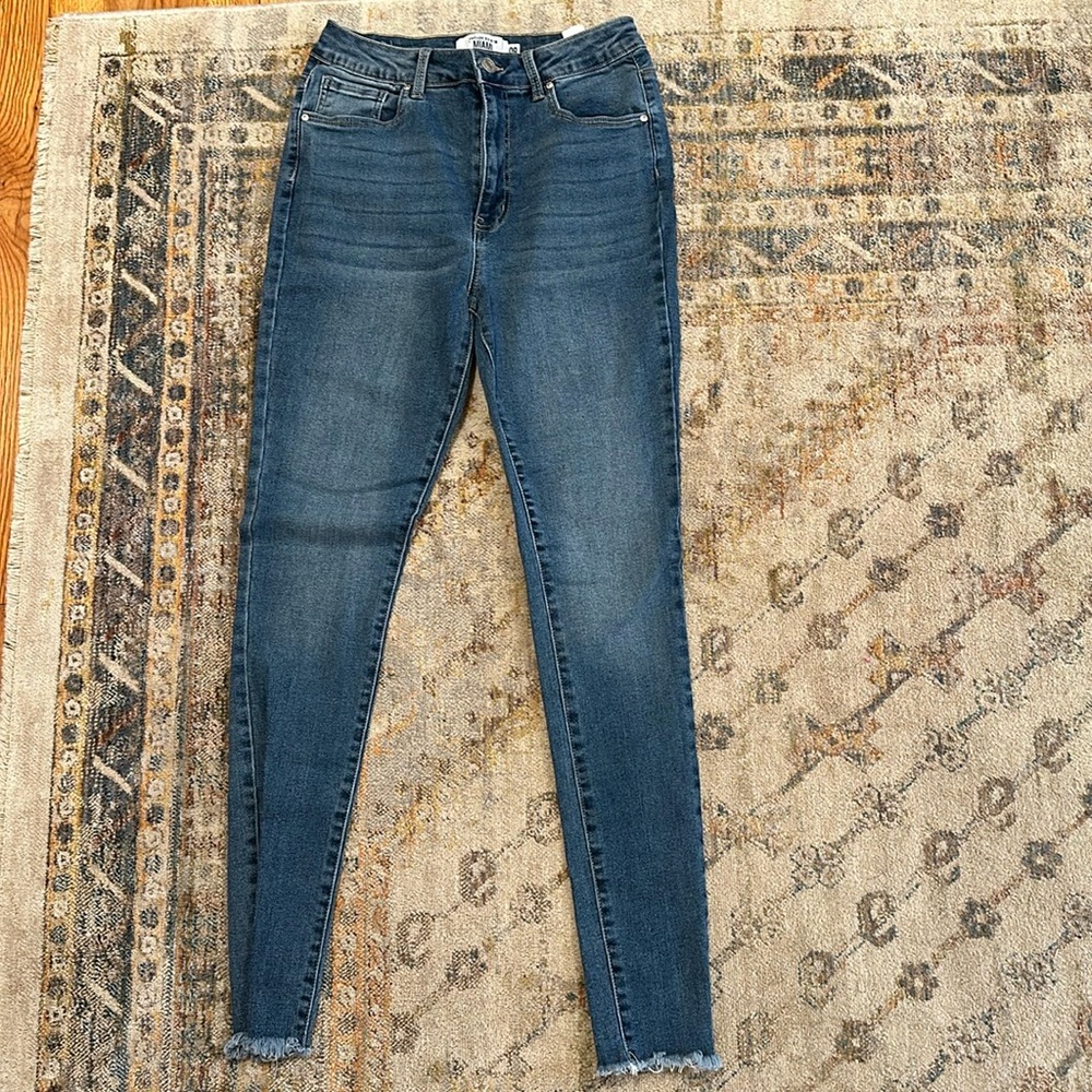 Refuge Denim “Miami” size 9